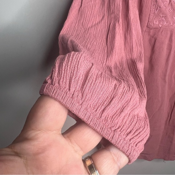 Torrid Crinkle Gauze Embroidered Top pink long sleeve tunic size 1XL - Picture 9 of 13